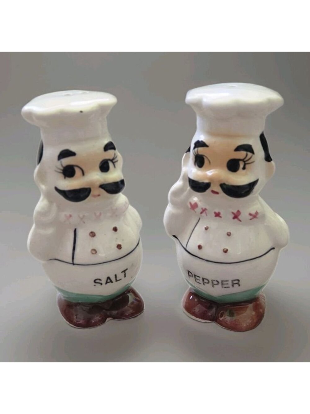 Chef Salt and Pepper Shakers 4 Inch Ceramic Kitchen Retro Tableware Decor Set‎